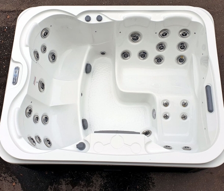 Гидромассажный спа-бассейн JNJ Spas Elegant Vegas SPA-355