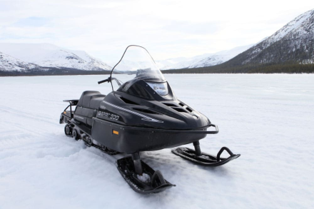 Снегоход РУССКАЯ МЕХАНИКА Тайга Варяг 500