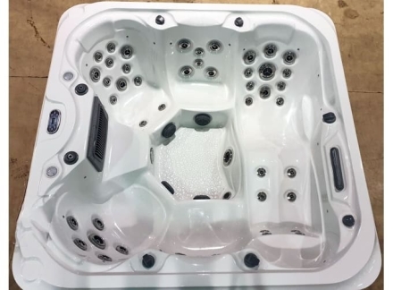 Гидромассажный спа-бассейн JNJ Spas Elegant Atlantis SPA-366