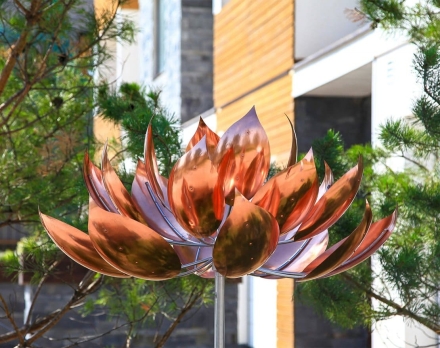 Медная скульптура Лотос Увеличенный размер