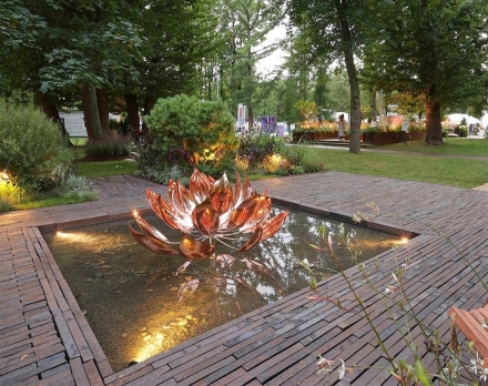 Медная скульптура Лотос Увеличенный размер