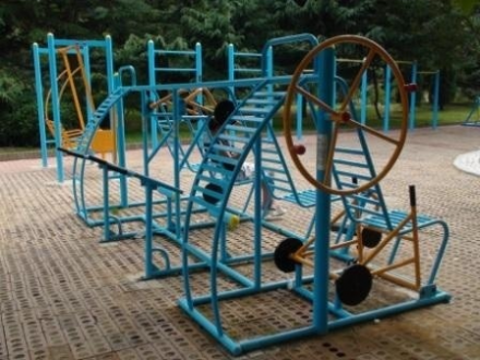 Уличный тренажерный комплекс УТК-001 