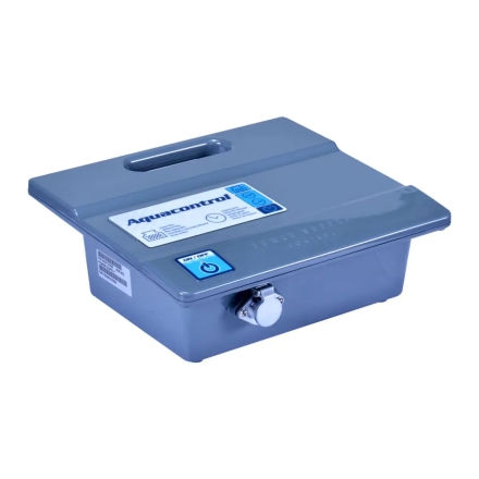 Робот пылесос Aquabot UR300