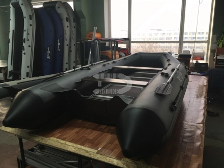 Лодка моторная ПВХ RiverBoats RB-390 (киль)