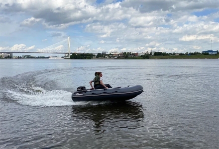 Моторная лодка ПВХ Фрегат 350 Air (НДНД) Зеленый
