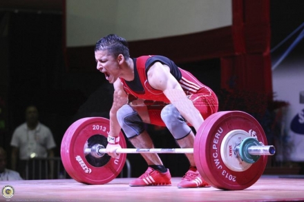 Штанга женская DHS Olympic 135 кг. для соревнований, аттестованная IWF