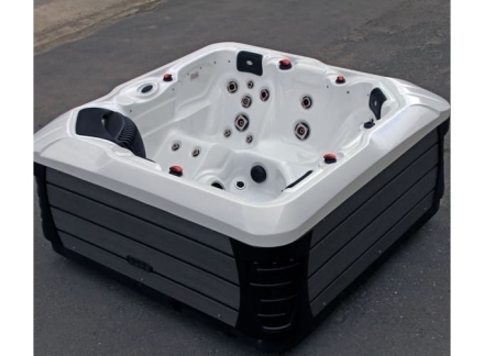 Гидромассажный спа-бассейн JNJ Spas Hurricane Hamilton SPA-633