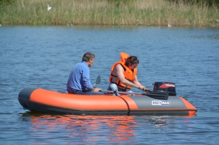 Надувная лодка BoatsMan BT330K