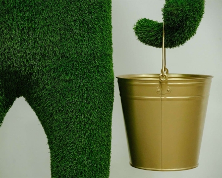 Топиари медведь Михайло рыбак - газон Eco