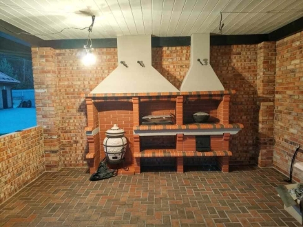 Печь Аристократ 832 Прямоугольный кирпич красный