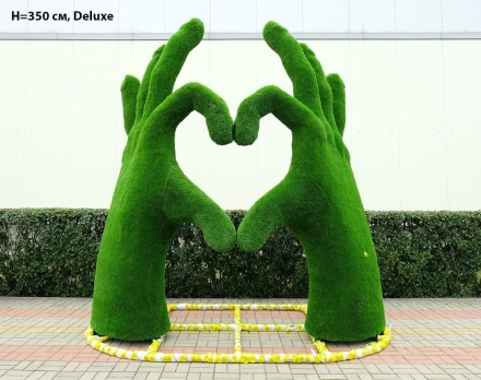 Топиари стела Ладони-сердце, h=300 см - газон Deluxе/Deluxe Green